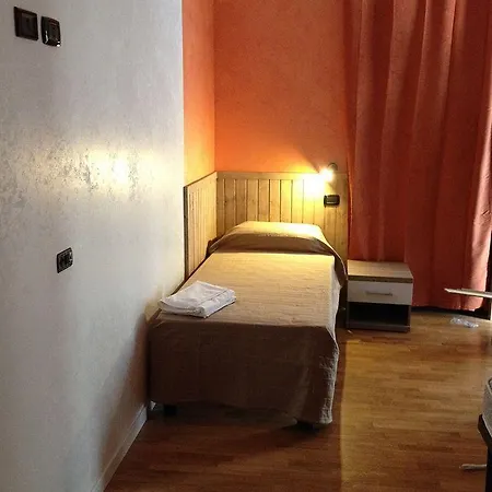 26 Hotel Milán